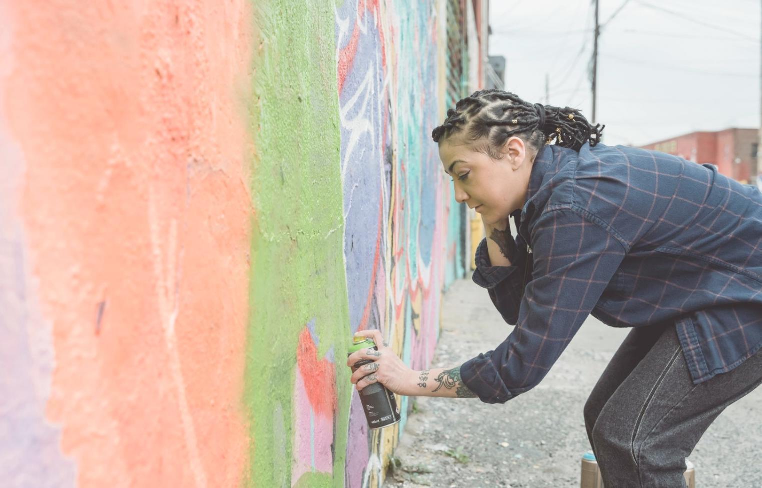 Detailierte anatomische Zeichnung einer Hand mit Schattierungen
